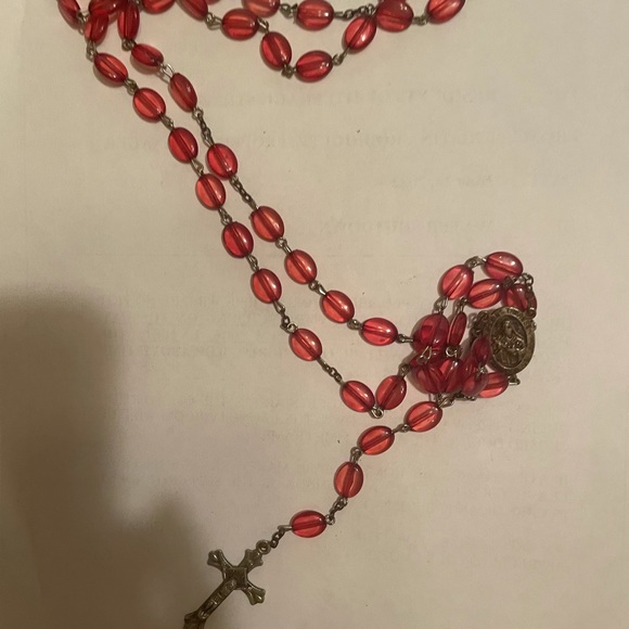 Traditional Red Oval Catholic Prayer Rosary Beads - Picture 6 of 8